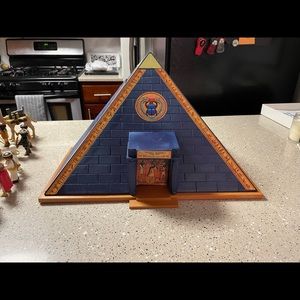 Playmobil Pyramid with figurine sets